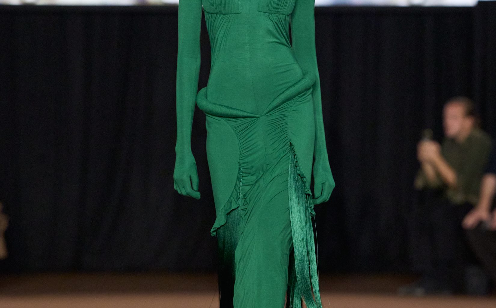 MUGLER Spring/Summer 2027: The Body Remembers MUGLER Spring/Summer 2027: The Body Remembers Vanity Teen