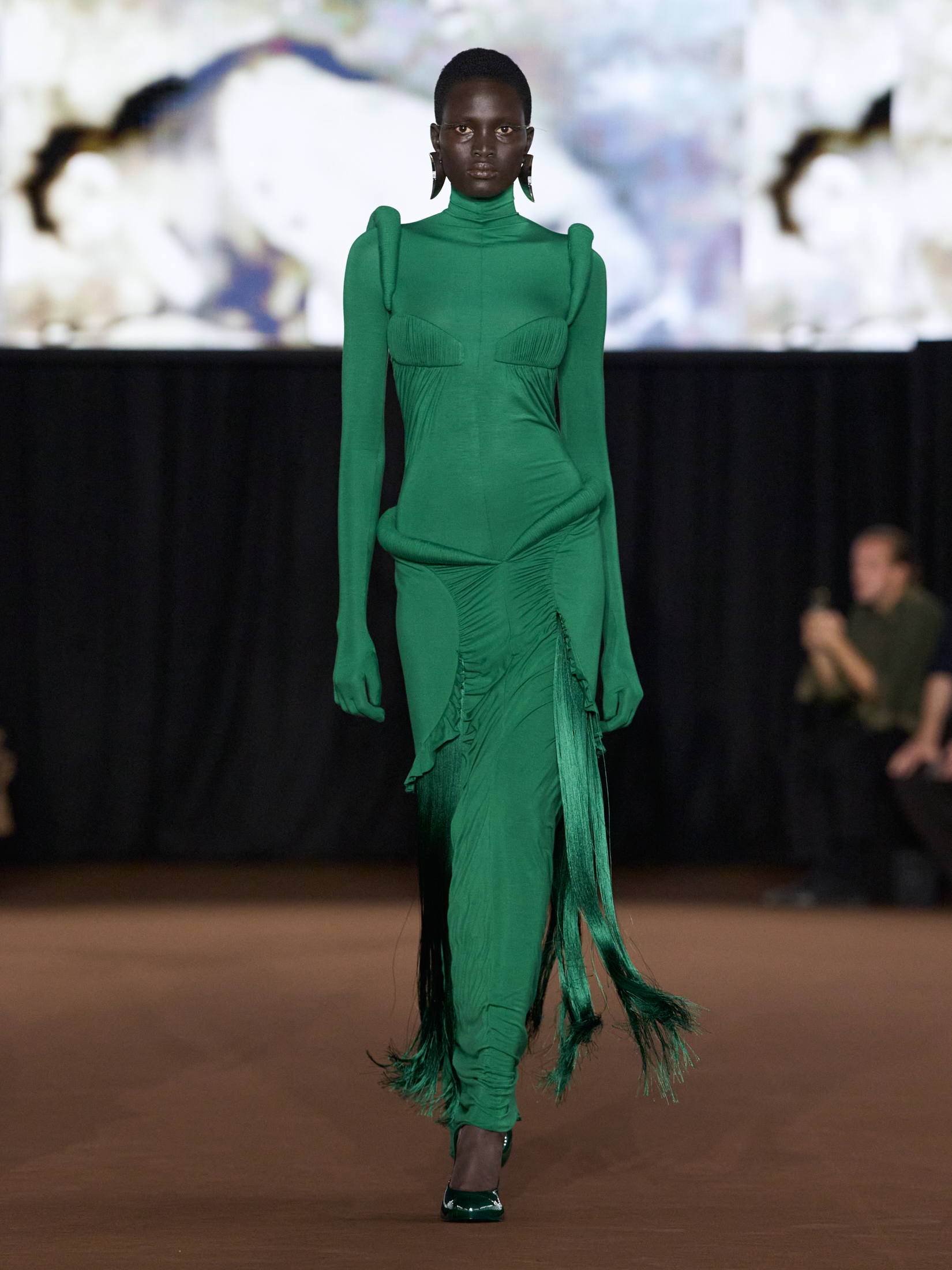 MUGLER Spring/Summer 2027: The Body Remembers MUGLER Spring/Summer 2027: The Body Remembers Vanity Teen