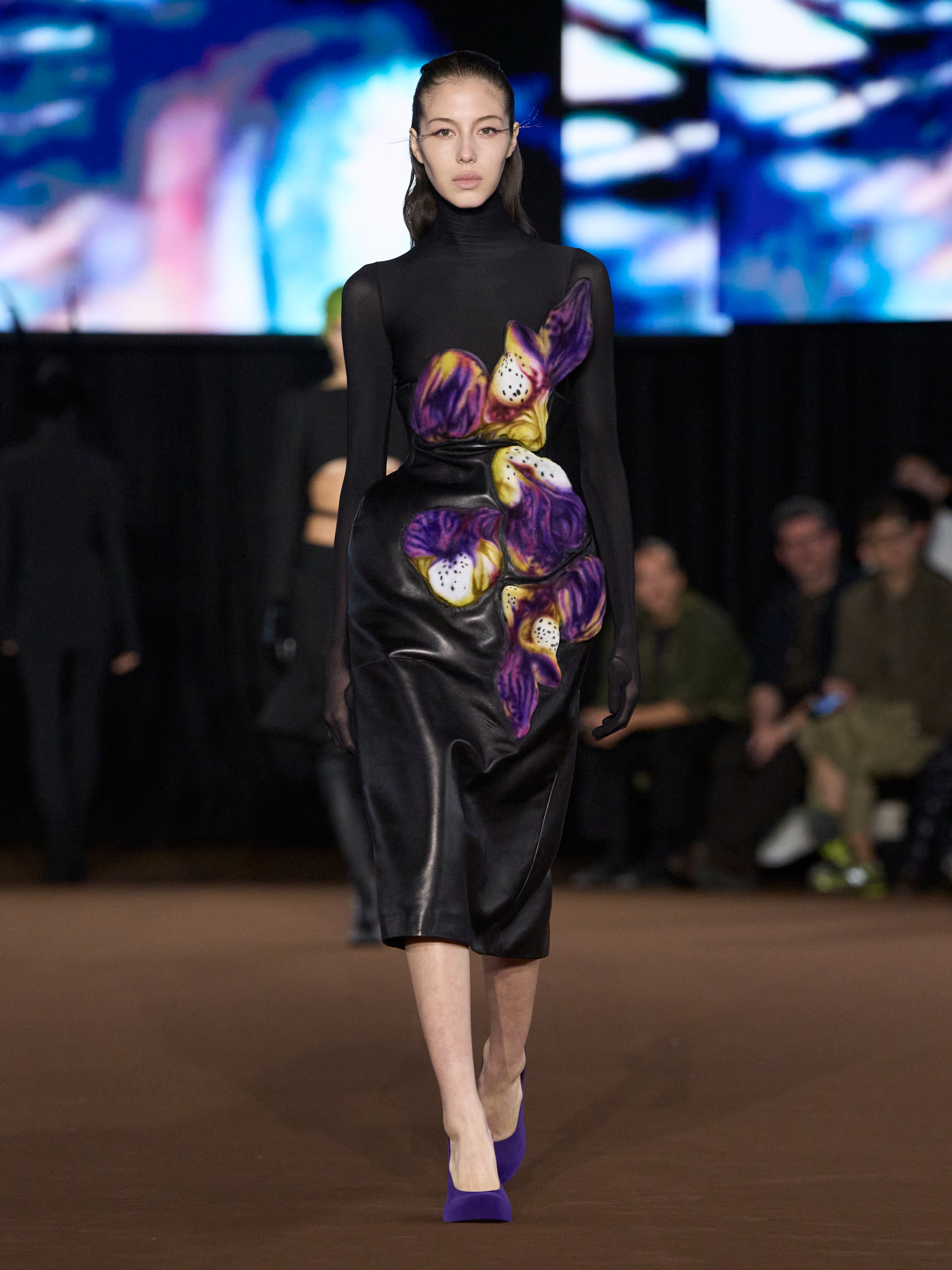 MUGLER Spring/Summer 2027: The Body Remembers Vanity Teen MUGLER Spring/Summer 2027: The Body Remembers MUGLER Spring/Summer 2027: The Body Remembers Vanity Teen