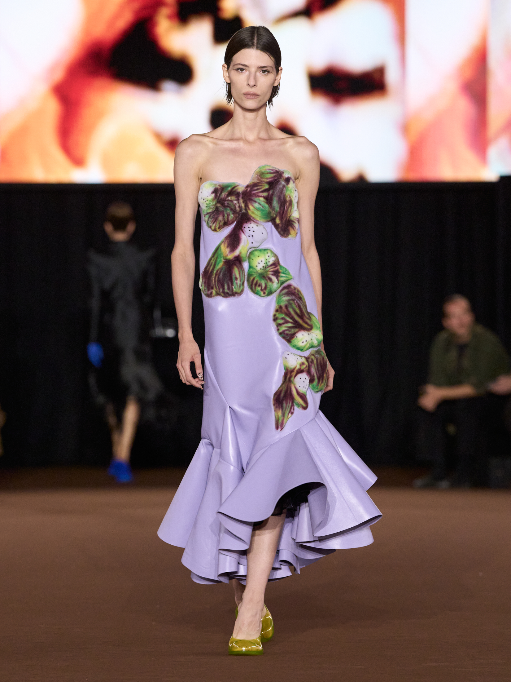 MUGLER Spring/Summer 2027: The Body Remembers Vanity Teen MUGLER Spring/Summer 2027: The Body Remembers MUGLER Spring/Summer 2027: The Body Remembers Vanity Teen