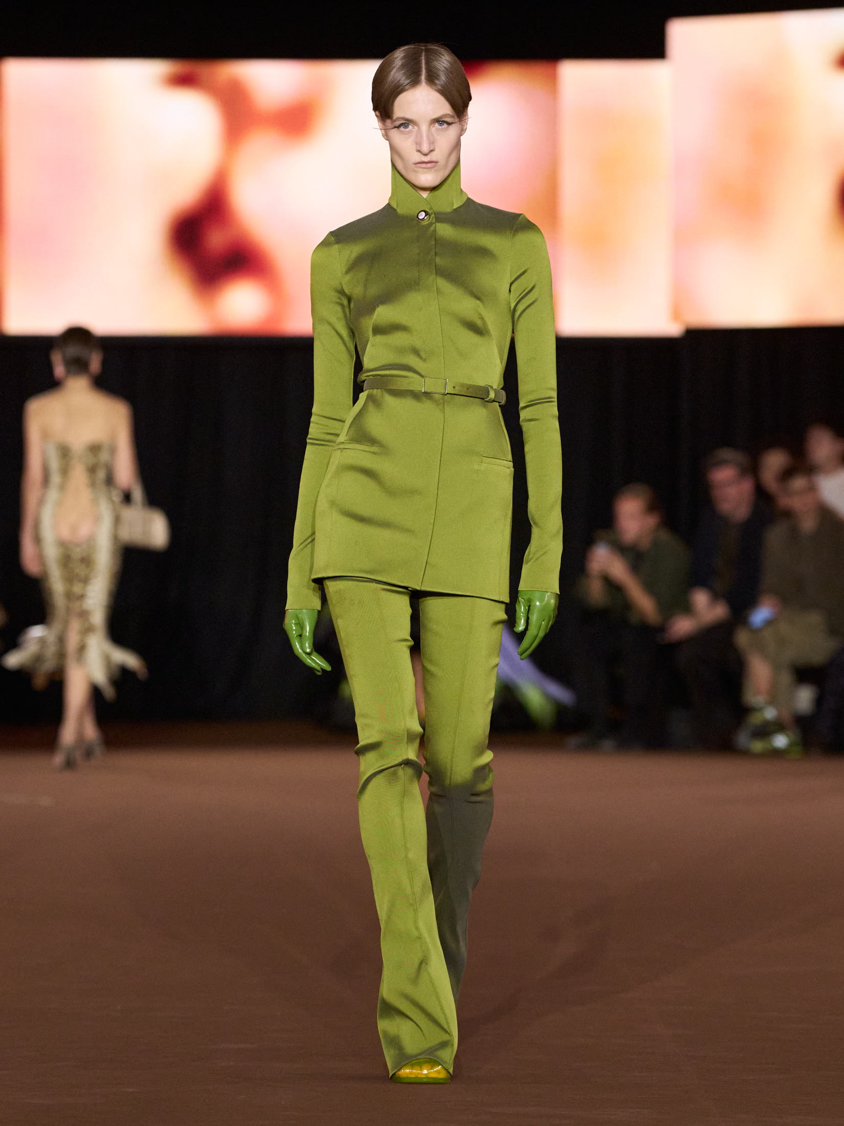 MUGLER Spring/Summer 2027: The Body Remembers Vanity Teen MUGLER Spring/Summer 2027: The Body Remembers MUGLER Spring/Summer 2027: The Body Remembers Vanity Teen