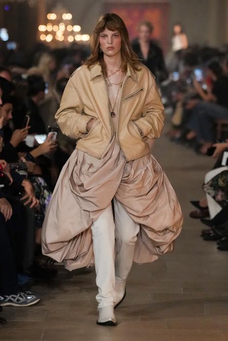Acne Studios SS27: Pirates, Punk & Rococo Acne Studios SS27: Pirates, Punk & Rococo Vanity Teen