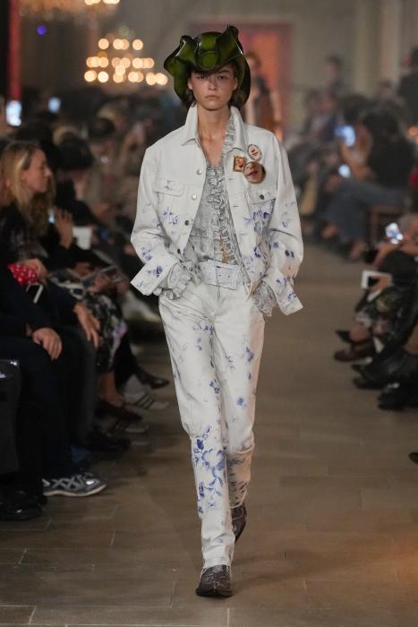 Acne Studios SS27: Pirates, Punk & Rococo Acne Studios SS27: Pirates, Punk & Rococo Vanity Teen