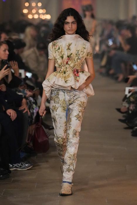 Acne Studios SS27: Pirates, Punk & Rococo Acne Studios SS27: Pirates, Punk & Rococo Vanity Teen