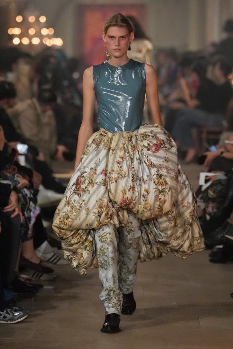 Acne Studios SS27: Pirates, Punk & Rococo Acne Studios SS27: Pirates, Punk & Rococo Vanity Teen