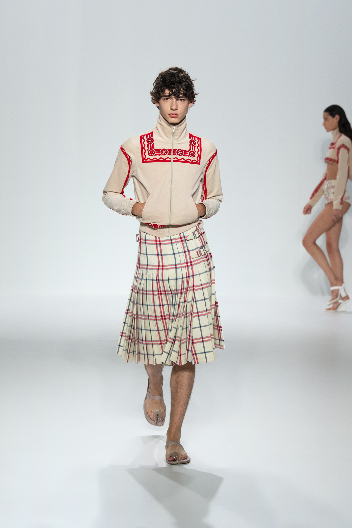Duran Lantink Makes Jean Paul Gaultier SS27 Surprisingly Wearable Vanity Teen Duran Lantink Makes Jean Paul Gaultier SS27 Surprisingly Wearable Duran Lantink Makes Jean Paul Gaultier SS27 Surprisingly Wearable Vanity Teen