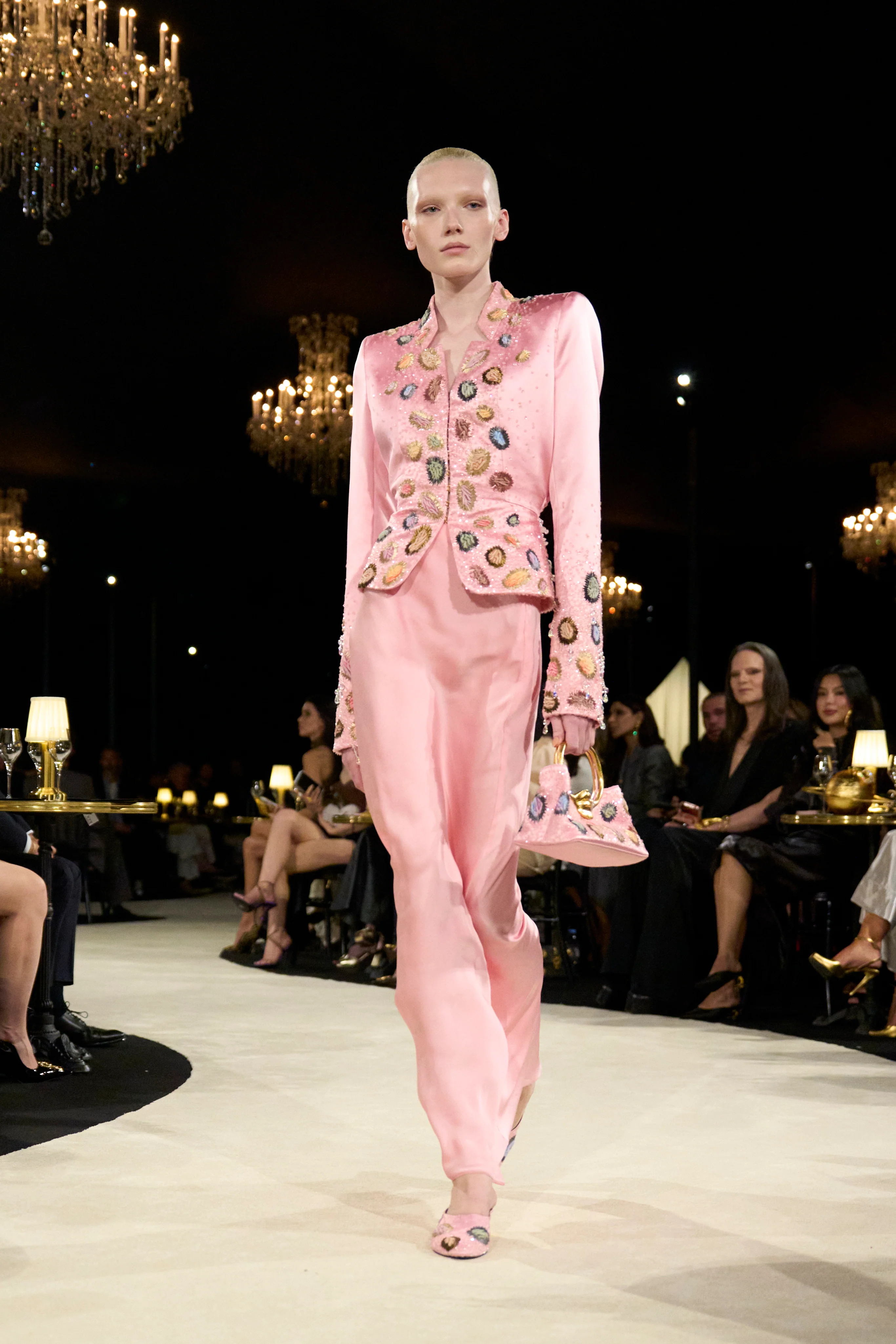 Schiaparelli SS27: Distilling the Archive into Wearable Surrealism Vanity Teen Schiaparelli SS27: Distilling the Archive into Wearable Surrealism Schiaparelli SS27: Distilling the Archive into Wearable Surrealism Vanity Teen