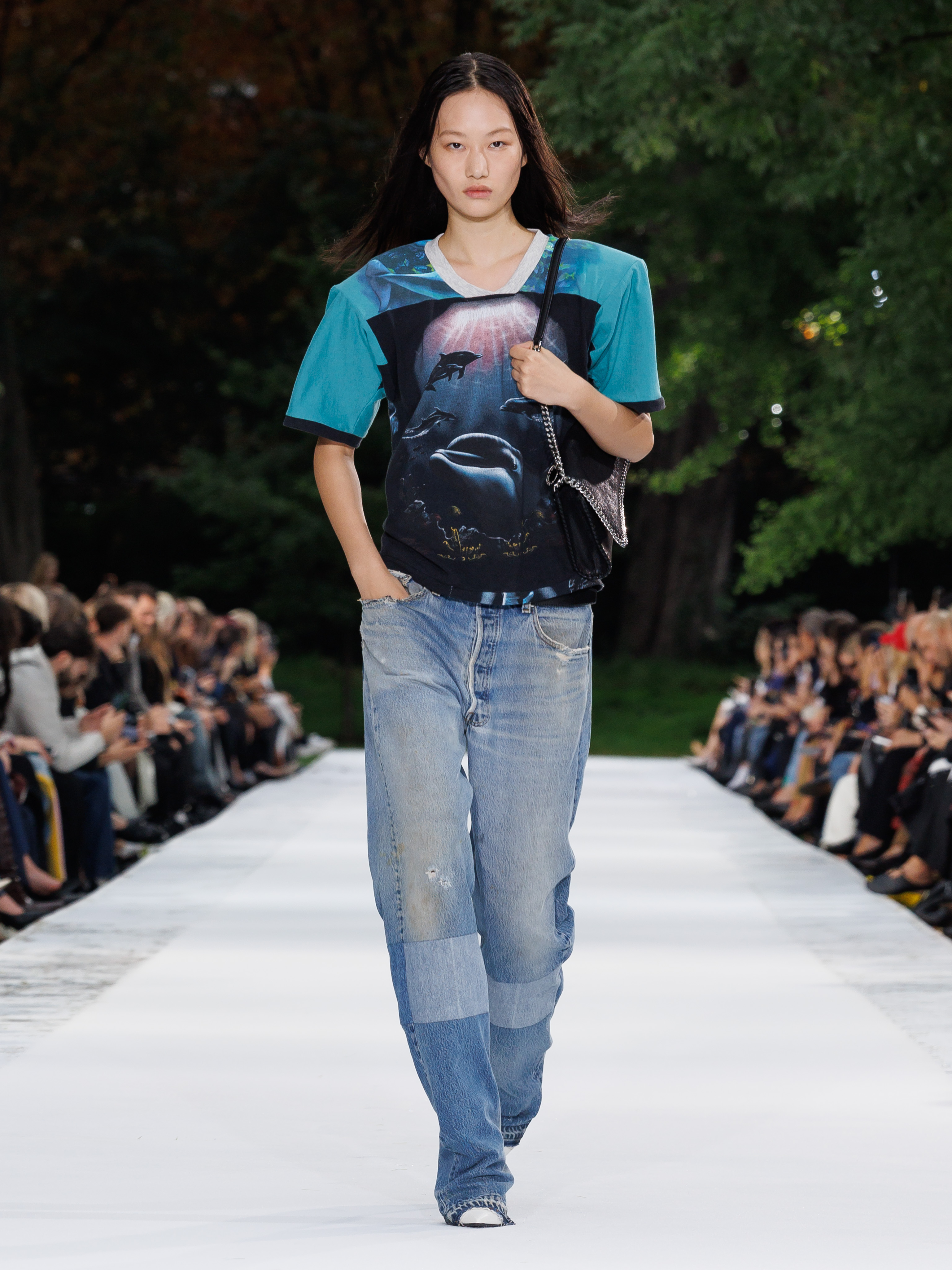 Stella McCartney SS27 Is an Ode to the Ocean Vanity Teen Stella McCartney SS27 Is an Ode to the Ocean Stella McCartney SS27 Is an Ode to the Ocean Vanity Teen