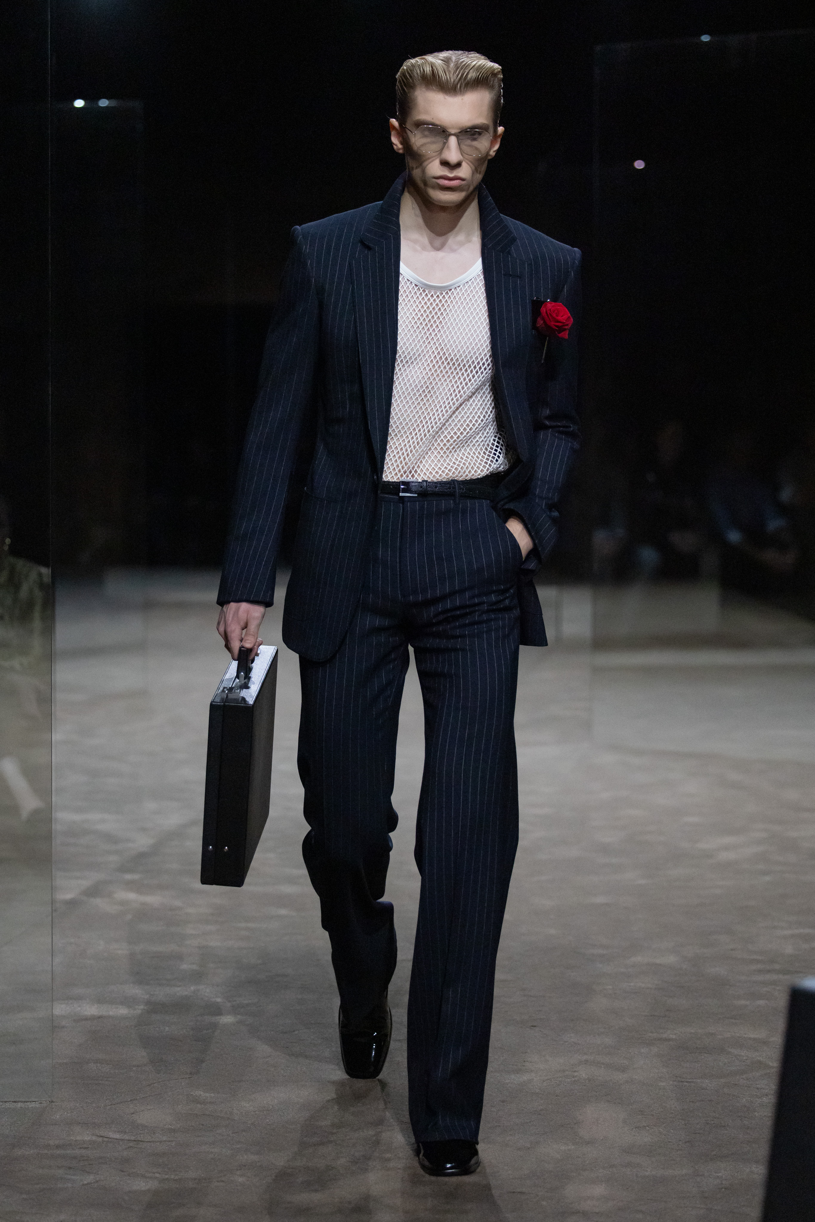 TOM FORD SS27 - DESIRE NEEDS AIR Vanity Teen TOM FORD SS27 - DESIRE NEEDS AIR TOM FORD SS27 - DESIRE NEEDS AIR Vanity Teen