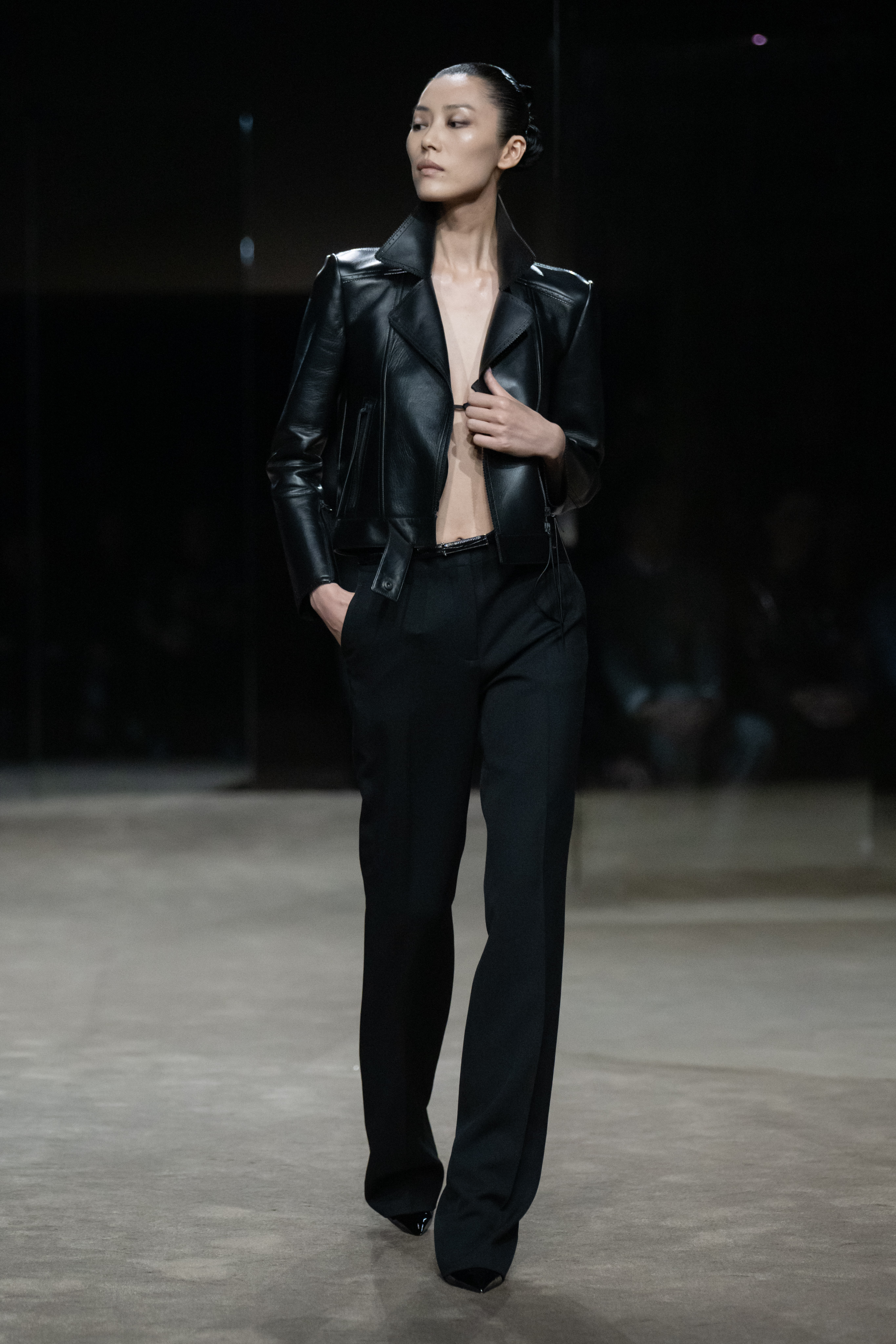 TOM FORD SS27 - DESIRE NEEDS AIR Vanity Teen TOM FORD SS27 - DESIRE NEEDS AIR TOM FORD SS27 - DESIRE NEEDS AIR Vanity Teen