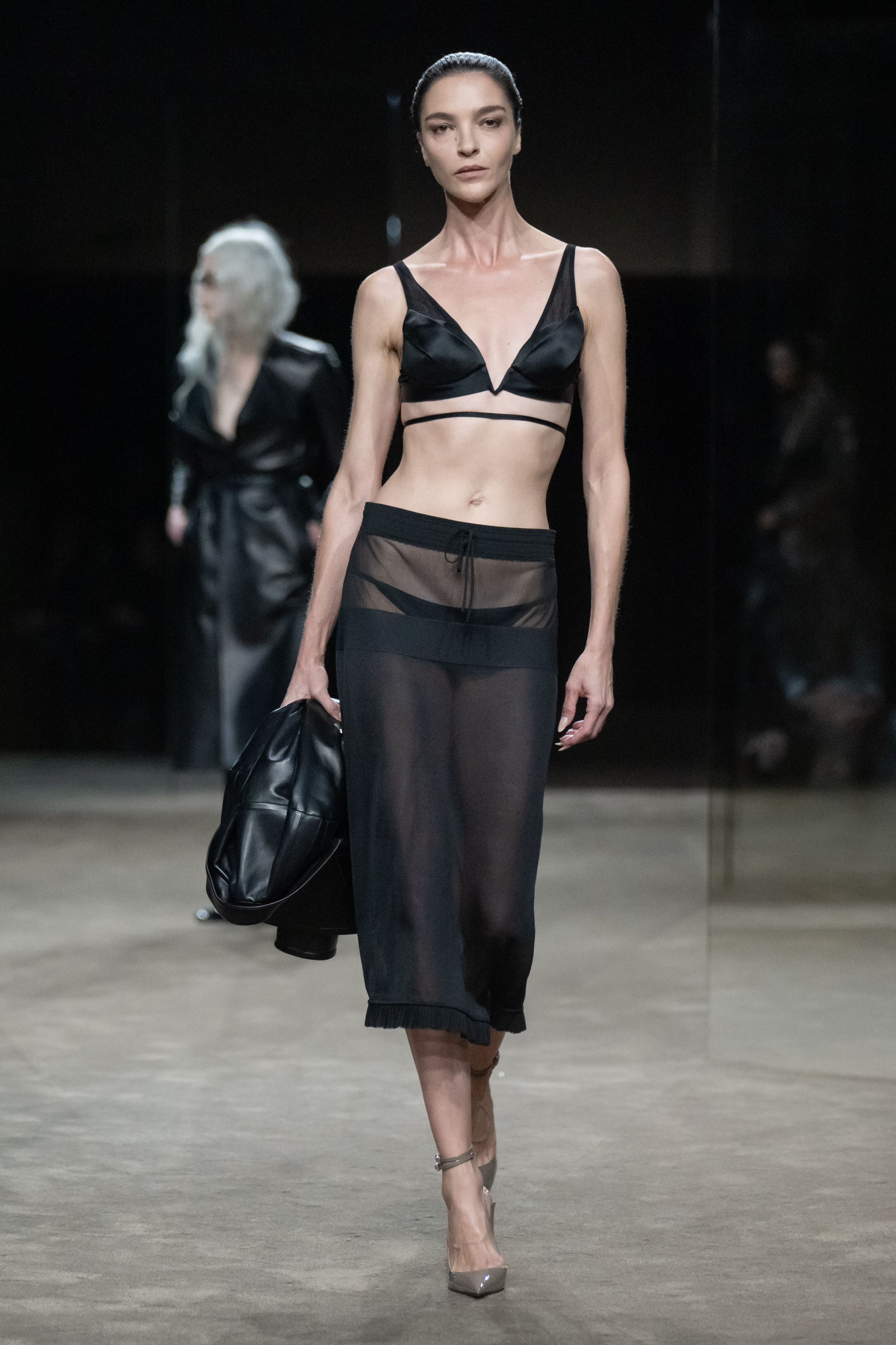 TOM FORD SS27 - DESIRE NEEDS AIR Vanity Teen TOM FORD SS27 - DESIRE NEEDS AIR TOM FORD SS27 - DESIRE NEEDS AIR Vanity Teen