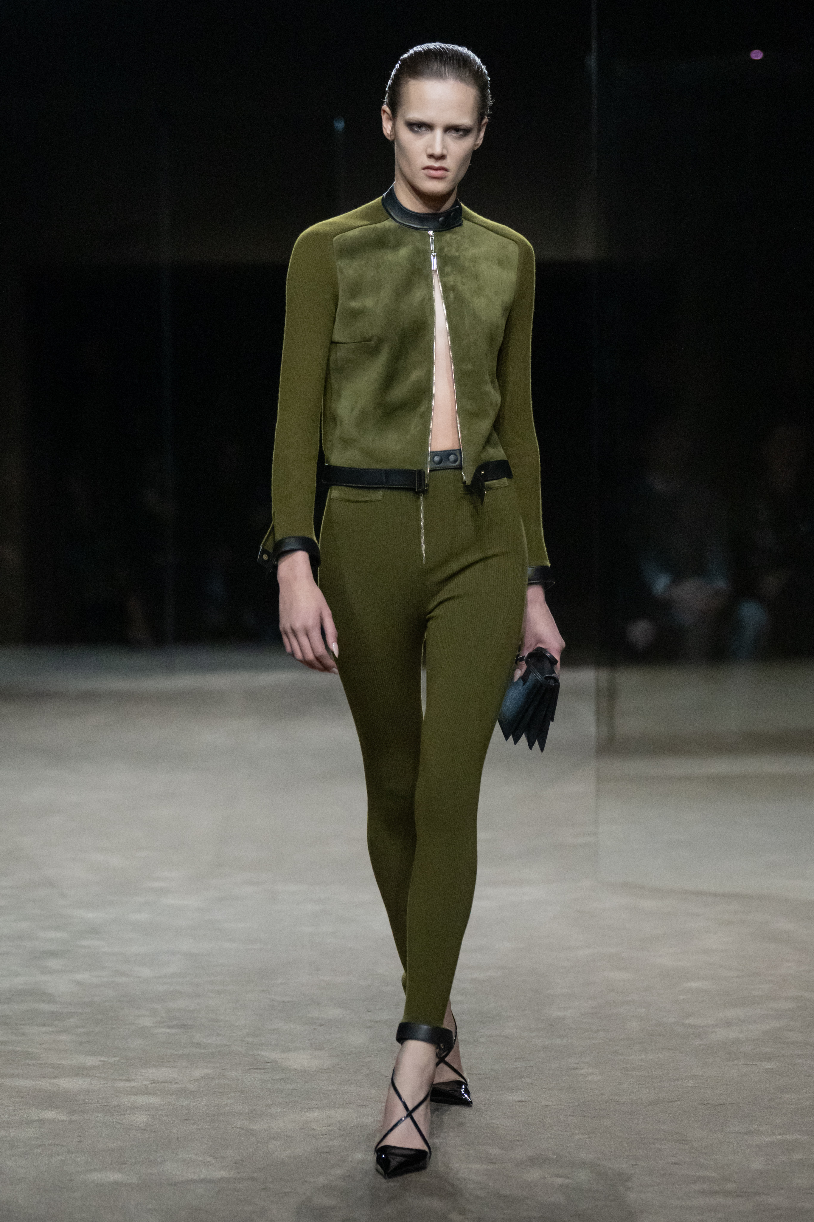 TOM FORD SS27 - DESIRE NEEDS AIR Vanity Teen TOM FORD SS27 - DESIRE NEEDS AIR TOM FORD SS27 - DESIRE NEEDS AIR Vanity Teen