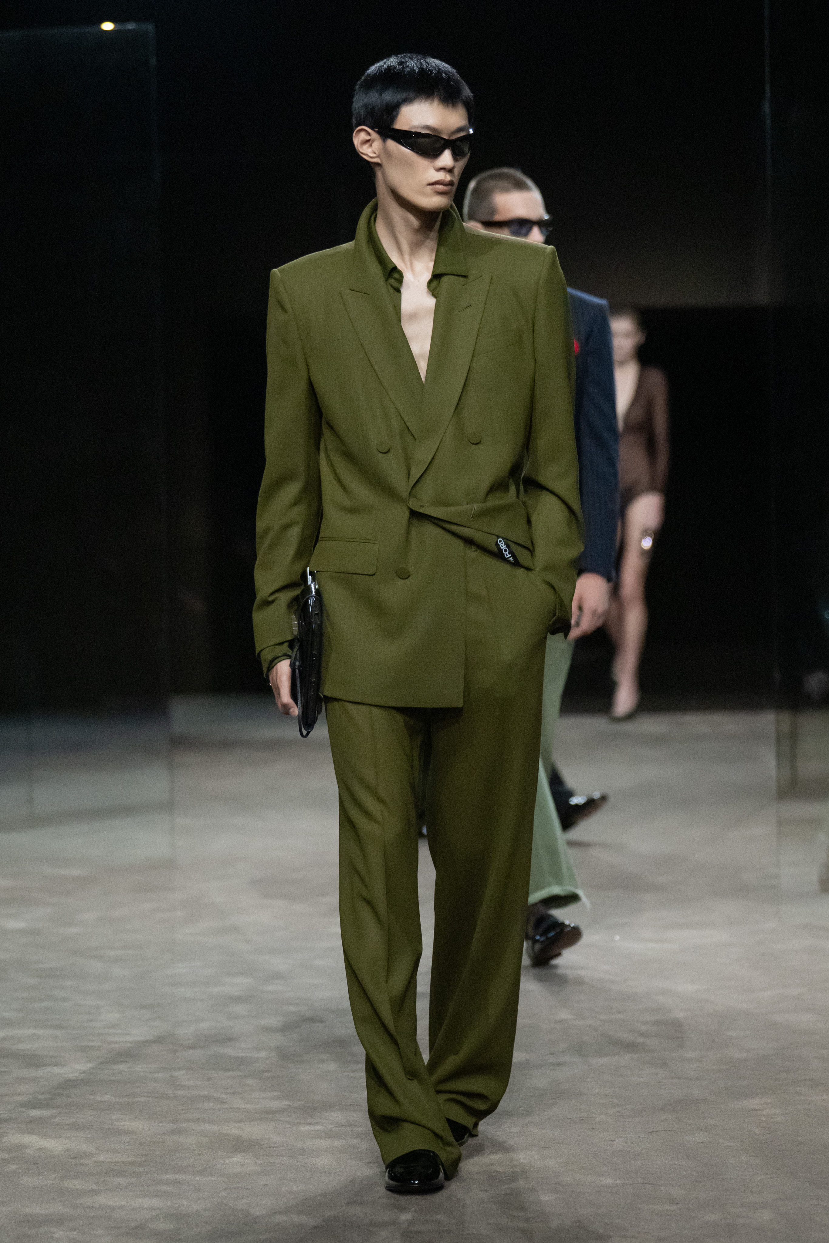 TOM FORD SS27 - DESIRE NEEDS AIR Vanity Teen TOM FORD SS27 - DESIRE NEEDS AIR TOM FORD SS27 - DESIRE NEEDS AIR Vanity Teen