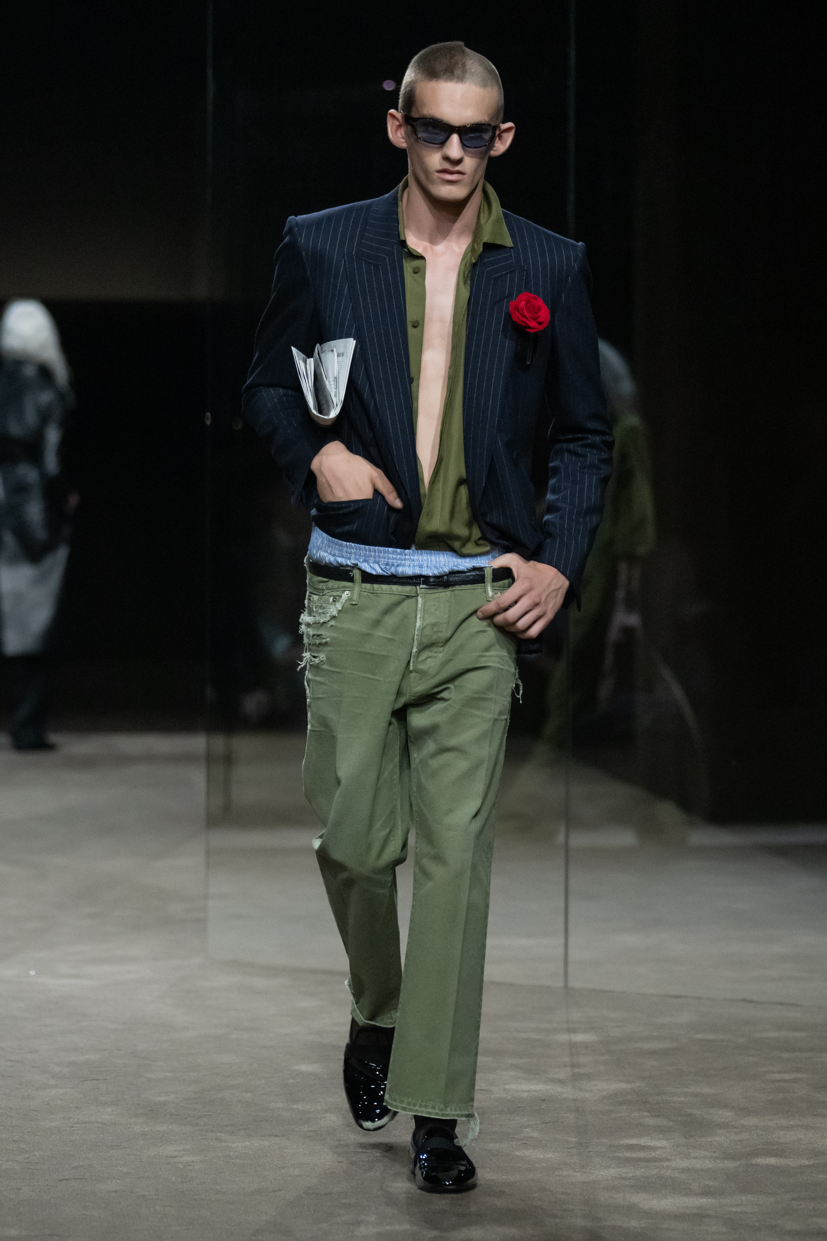 TOM FORD SS27 - DESIRE NEEDS AIR Vanity Teen TOM FORD SS27 - DESIRE NEEDS AIR TOM FORD SS27 - DESIRE NEEDS AIR Vanity Teen