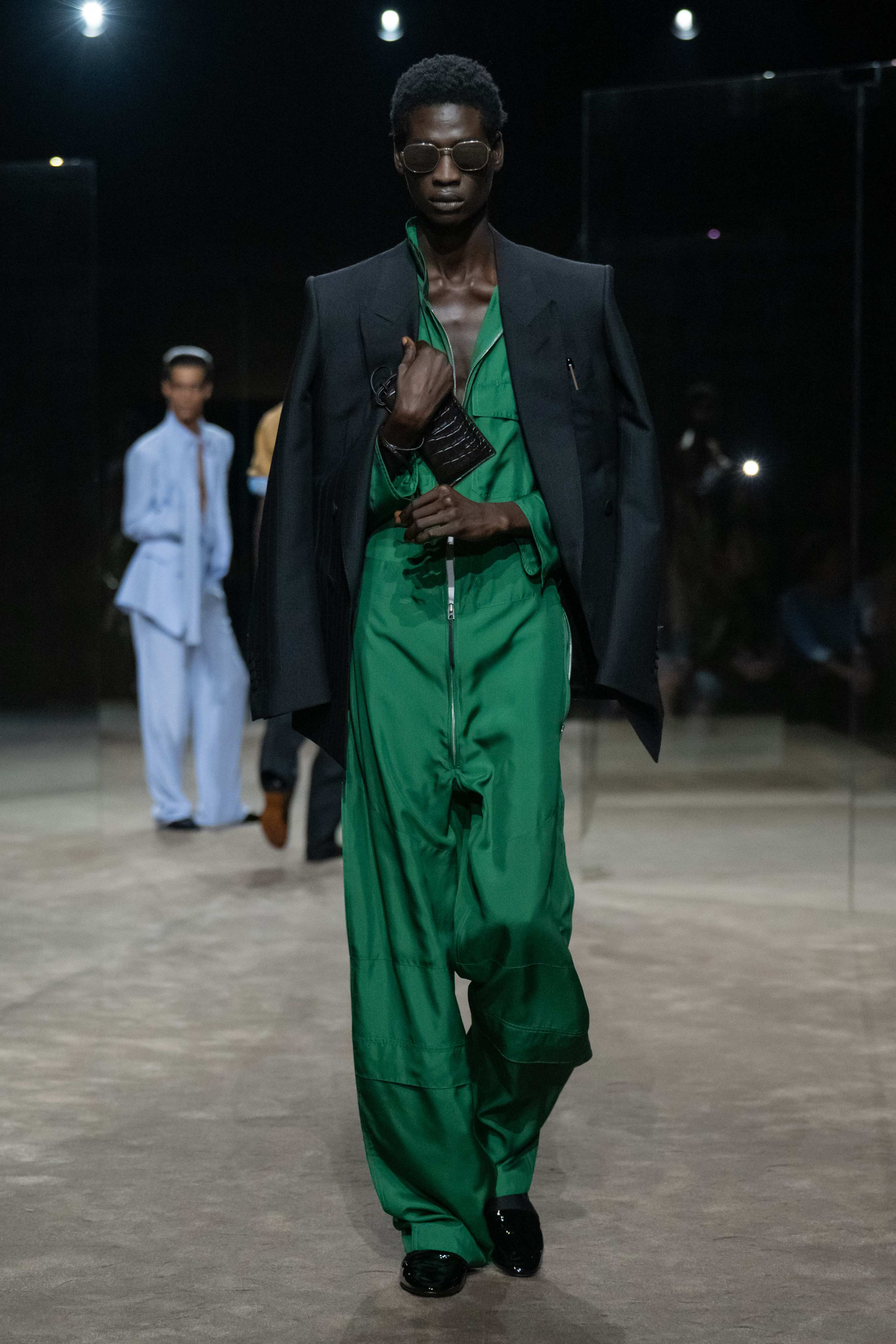 TOM FORD SS27 - DESIRE NEEDS AIR Vanity Teen TOM FORD SS27 - DESIRE NEEDS AIR TOM FORD SS27 - DESIRE NEEDS AIR Vanity Teen