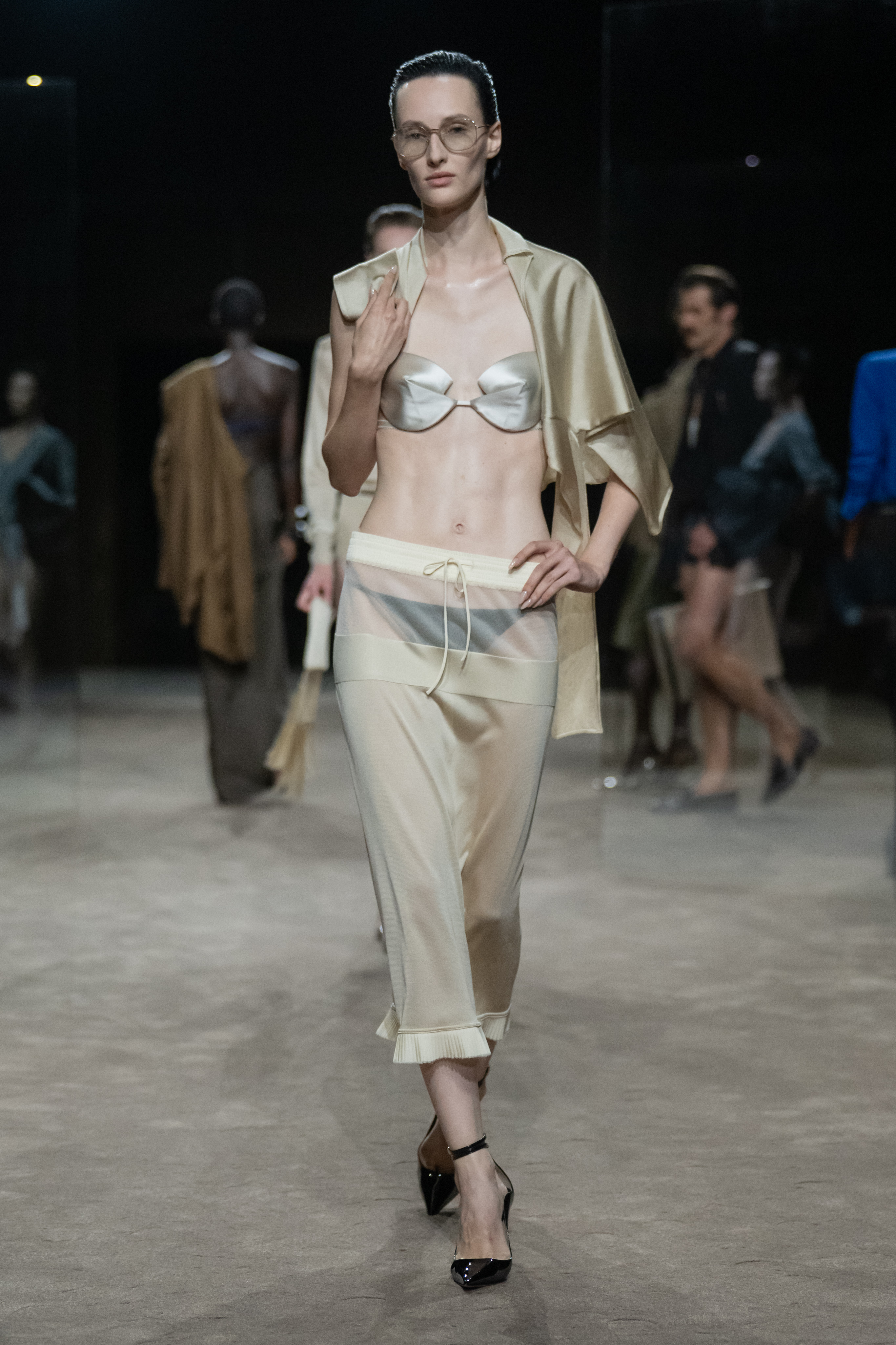 TOM FORD SS27 - DESIRE NEEDS AIR Vanity Teen TOM FORD SS27 - DESIRE NEEDS AIR TOM FORD SS27 - DESIRE NEEDS AIR Vanity Teen