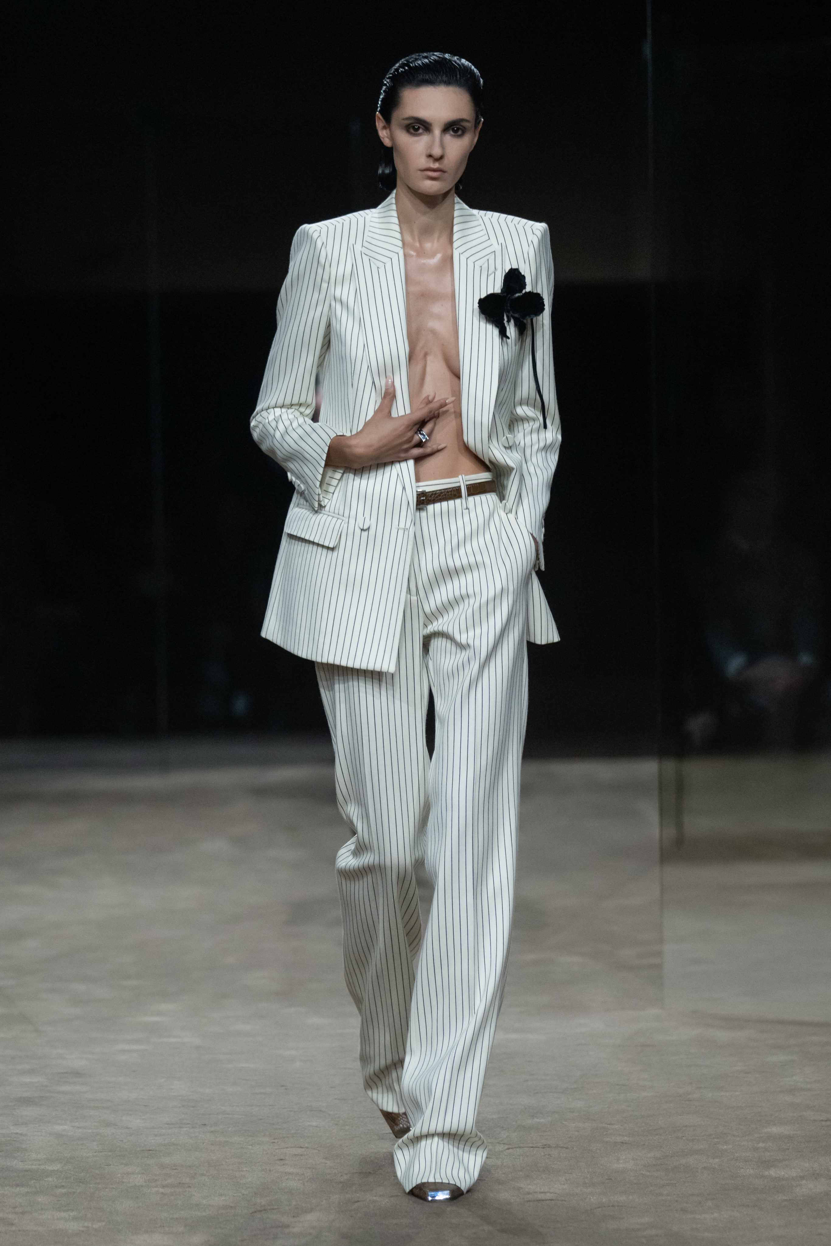 TOM FORD SS27 - DESIRE NEEDS AIR Vanity Teen TOM FORD SS27 - DESIRE NEEDS AIR TOM FORD SS27 - DESIRE NEEDS AIR Vanity Teen