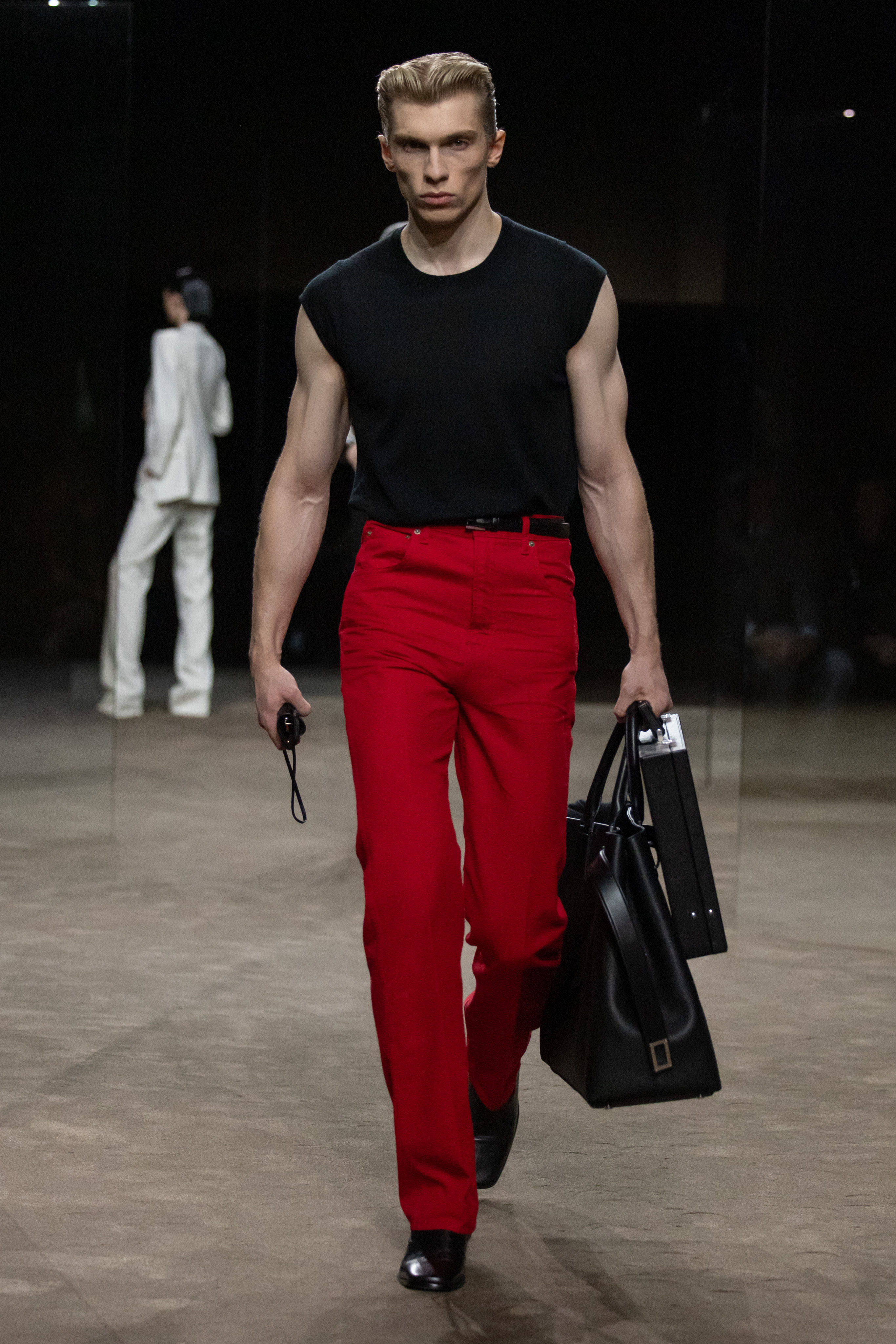 TOM FORD SS27 - DESIRE NEEDS AIR Vanity Teen TOM FORD SS27 - DESIRE NEEDS AIR TOM FORD SS27 - DESIRE NEEDS AIR Vanity Teen