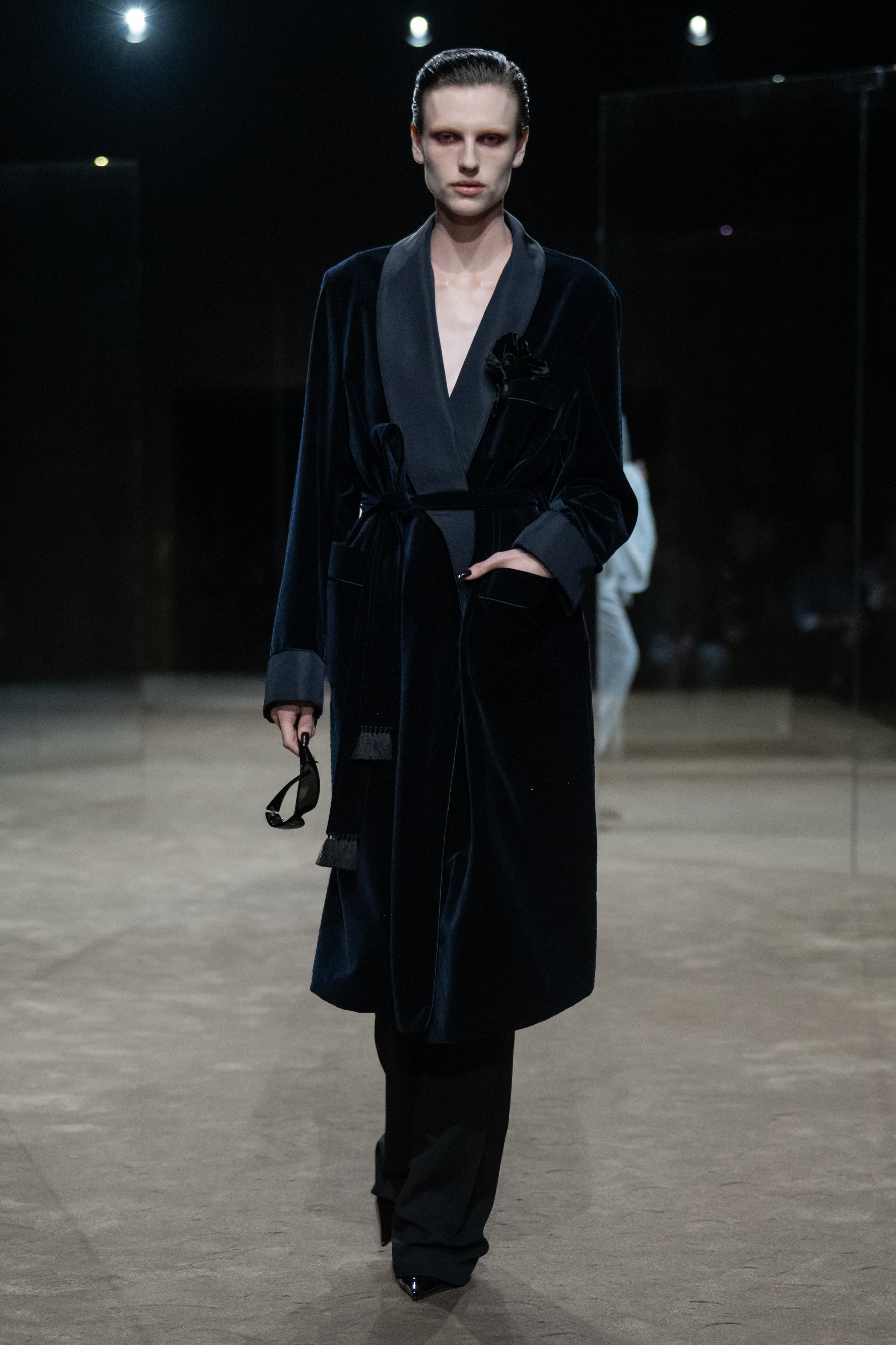 TOM FORD SS27 - DESIRE NEEDS AIR Vanity Teen TOM FORD SS27 - DESIRE NEEDS AIR TOM FORD SS27 - DESIRE NEEDS AIR Vanity Teen