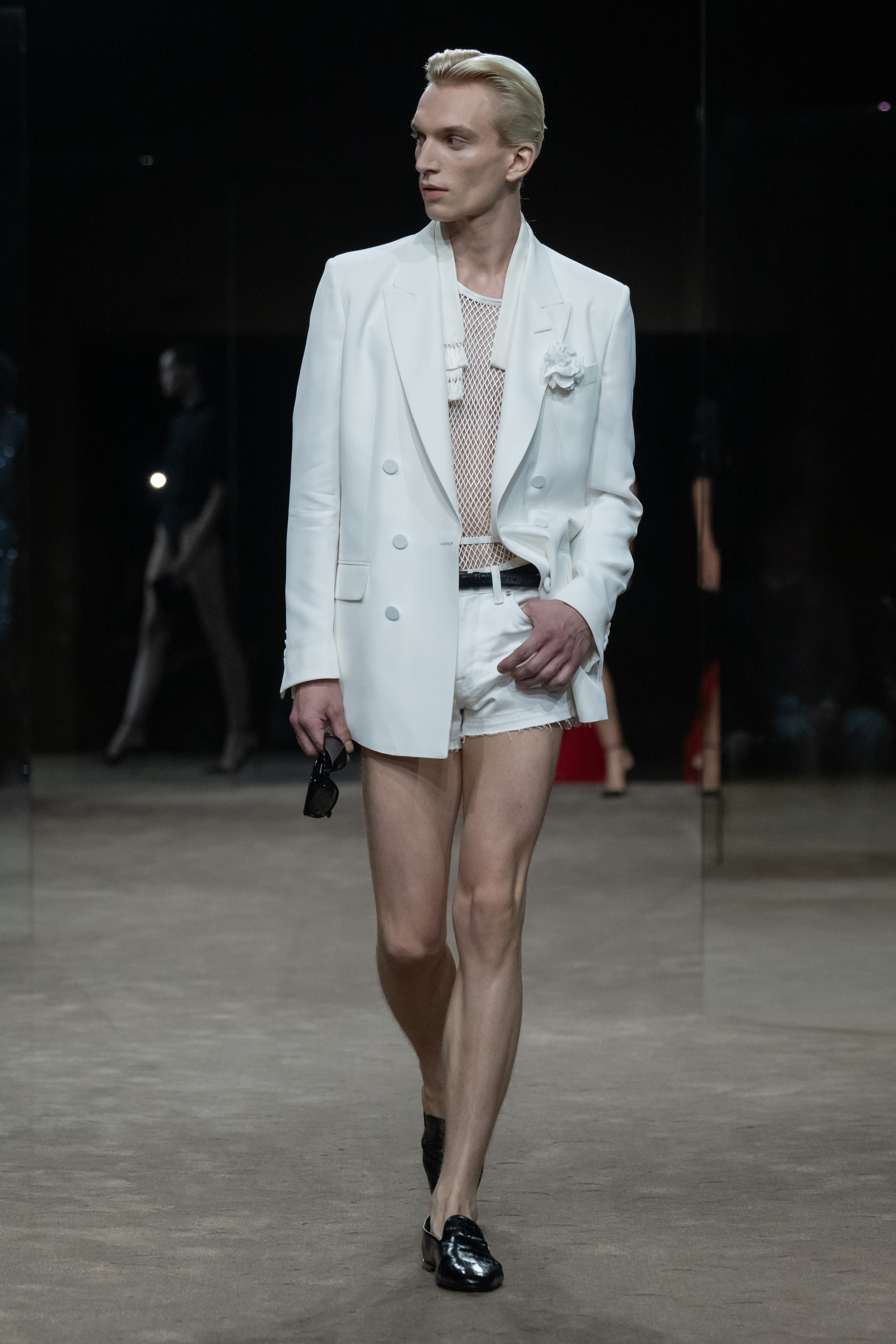 TOM FORD SS27 - DESIRE NEEDS AIR Vanity Teen TOM FORD SS27 - DESIRE NEEDS AIR TOM FORD SS27 - DESIRE NEEDS AIR Vanity Teen