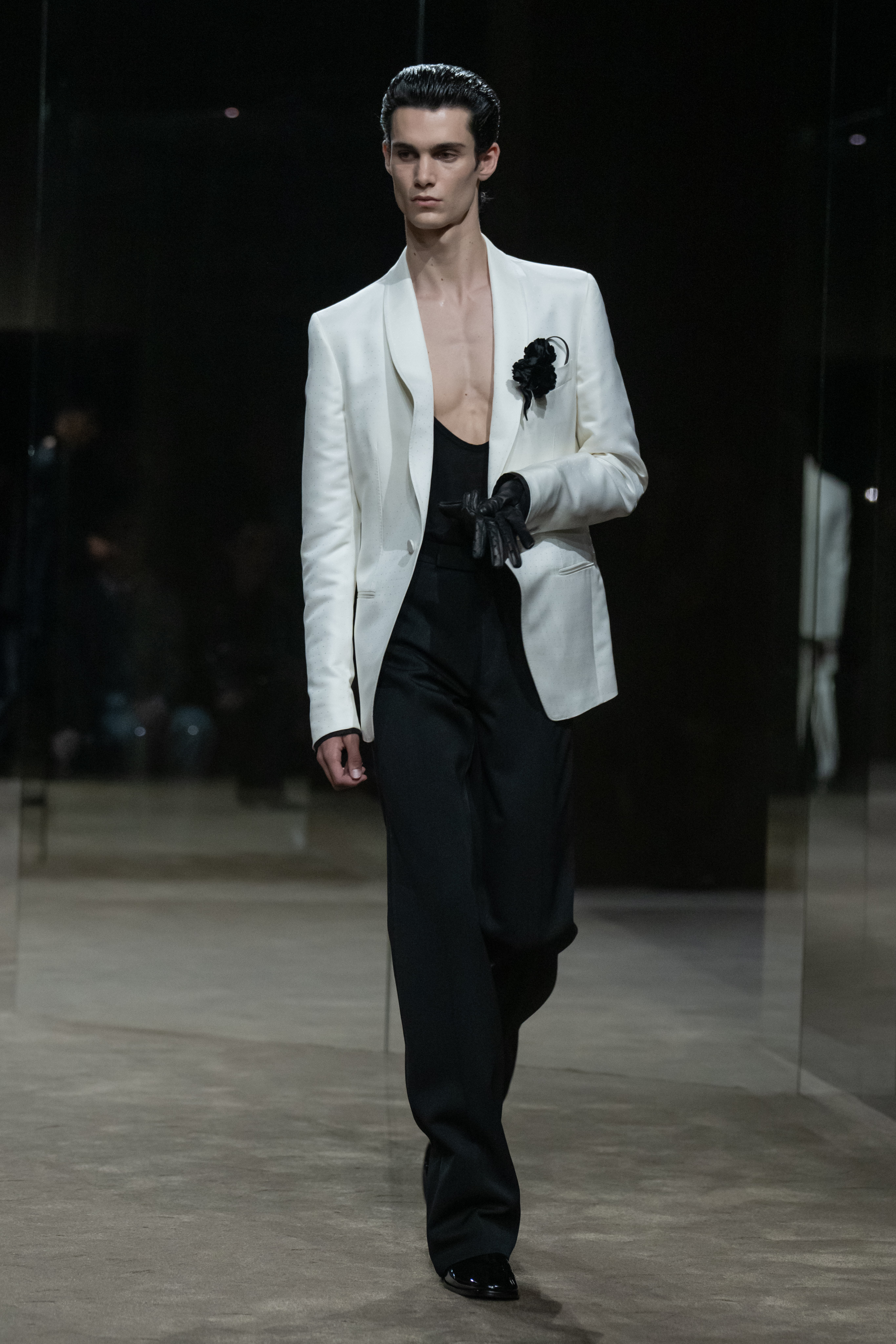 TOM FORD SS27 - DESIRE NEEDS AIR Vanity Teen TOM FORD SS27 - DESIRE NEEDS AIR TOM FORD SS27 - DESIRE NEEDS AIR Vanity Teen