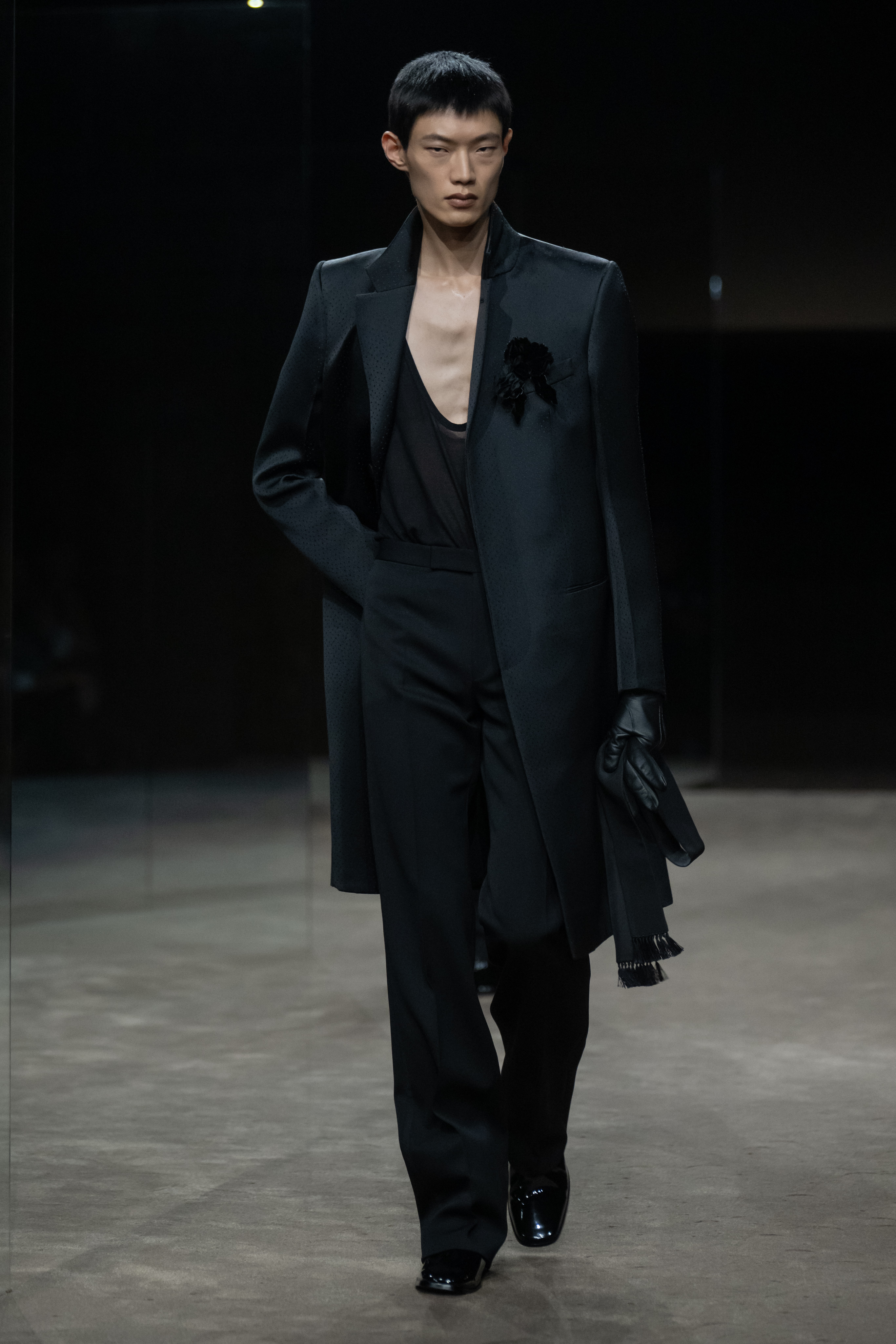 TOM FORD SS27 - DESIRE NEEDS AIR Vanity Teen TOM FORD SS27 - DESIRE NEEDS AIR TOM FORD SS27 - DESIRE NEEDS AIR Vanity Teen