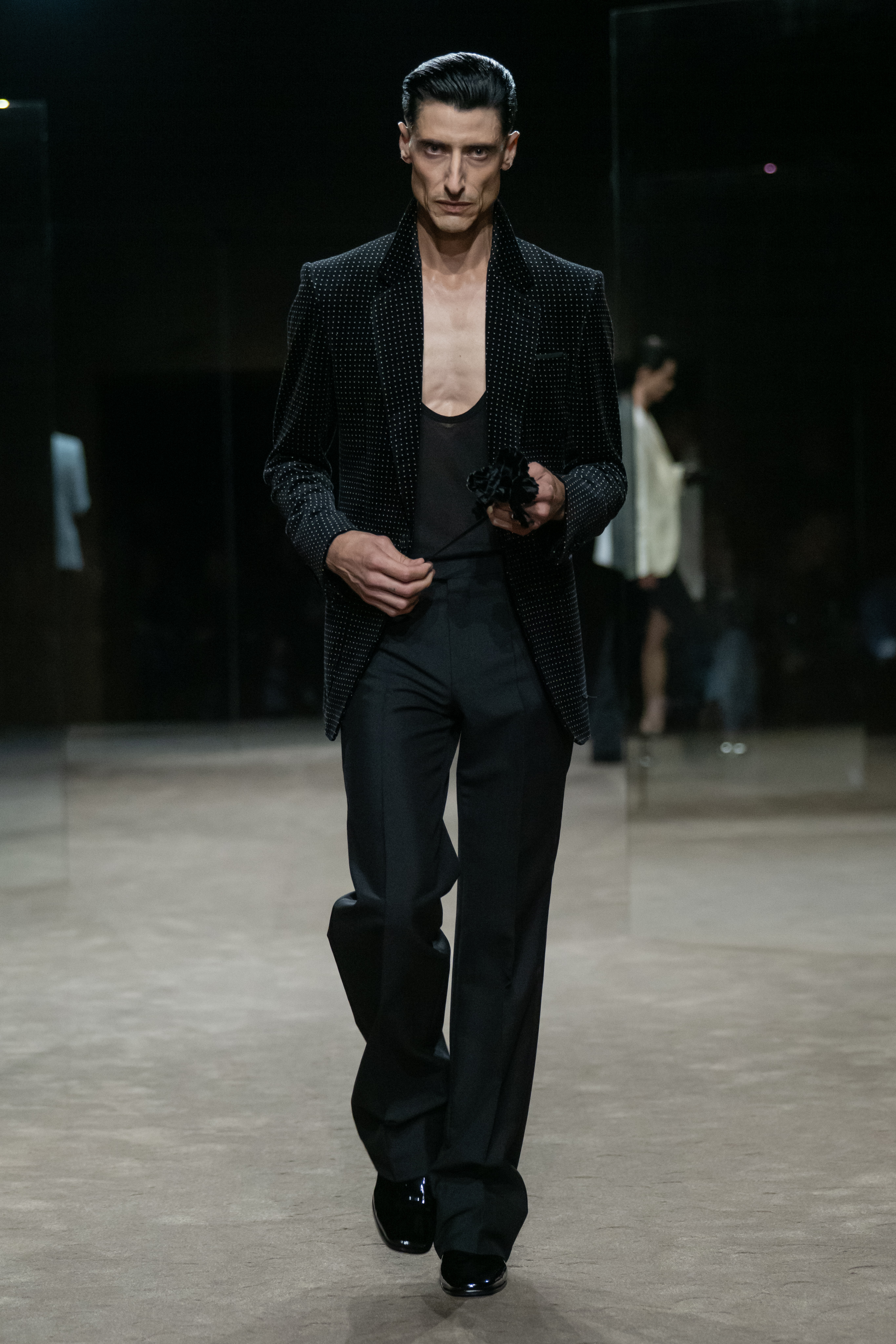 TOM FORD SS27 - DESIRE NEEDS AIR Vanity Teen TOM FORD SS27 - DESIRE NEEDS AIR TOM FORD SS27 - DESIRE NEEDS AIR Vanity Teen